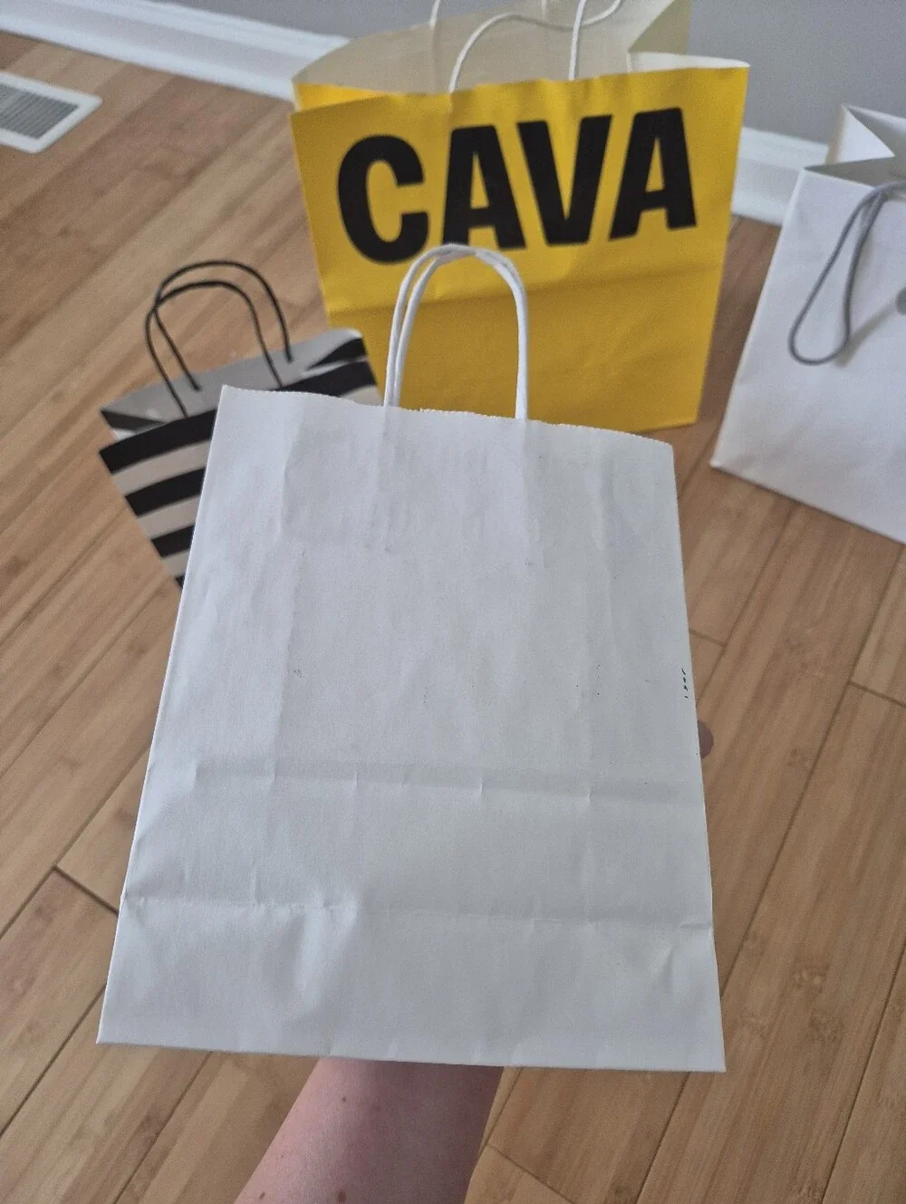 Apple, Sephora, H&M, Bath&Body Gift Bags